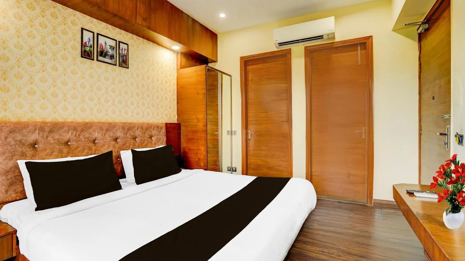 فندق Super Townhouse Sector 47 Near Medanta غورغاون 4*,  الهند